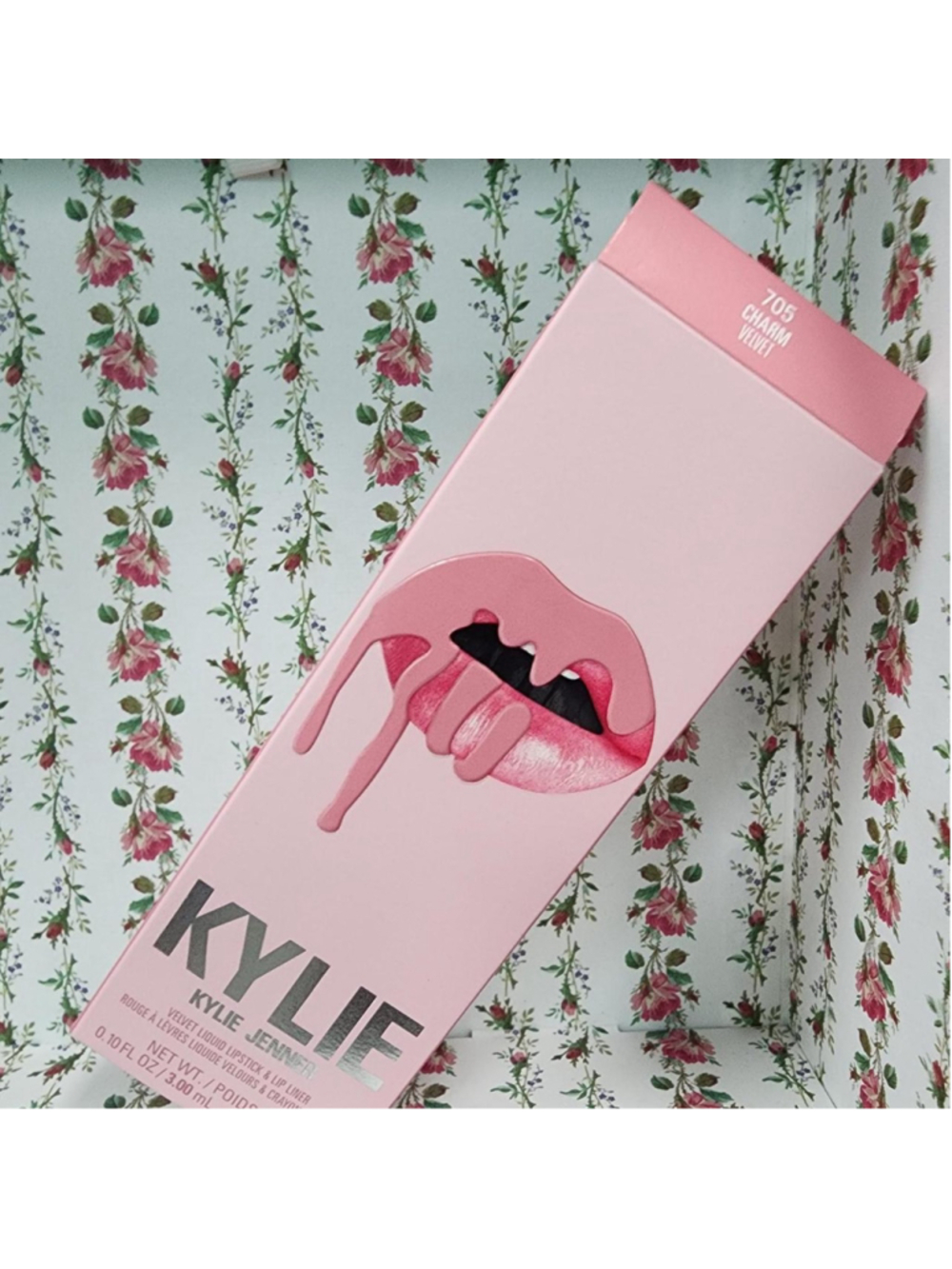 Kylie Cosmetics Charm Velvet Lipstick in 705 Charm Velvet
#kylie #lipstick